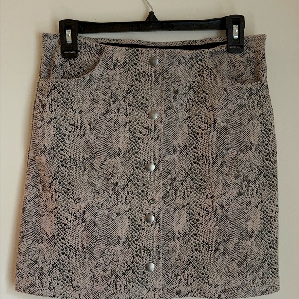 Stylish Snake Print Skirt